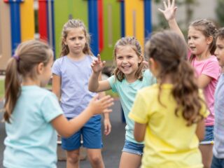 Energiavámpír a játszótéren? Így ismerd fel a toxikus barátnőt