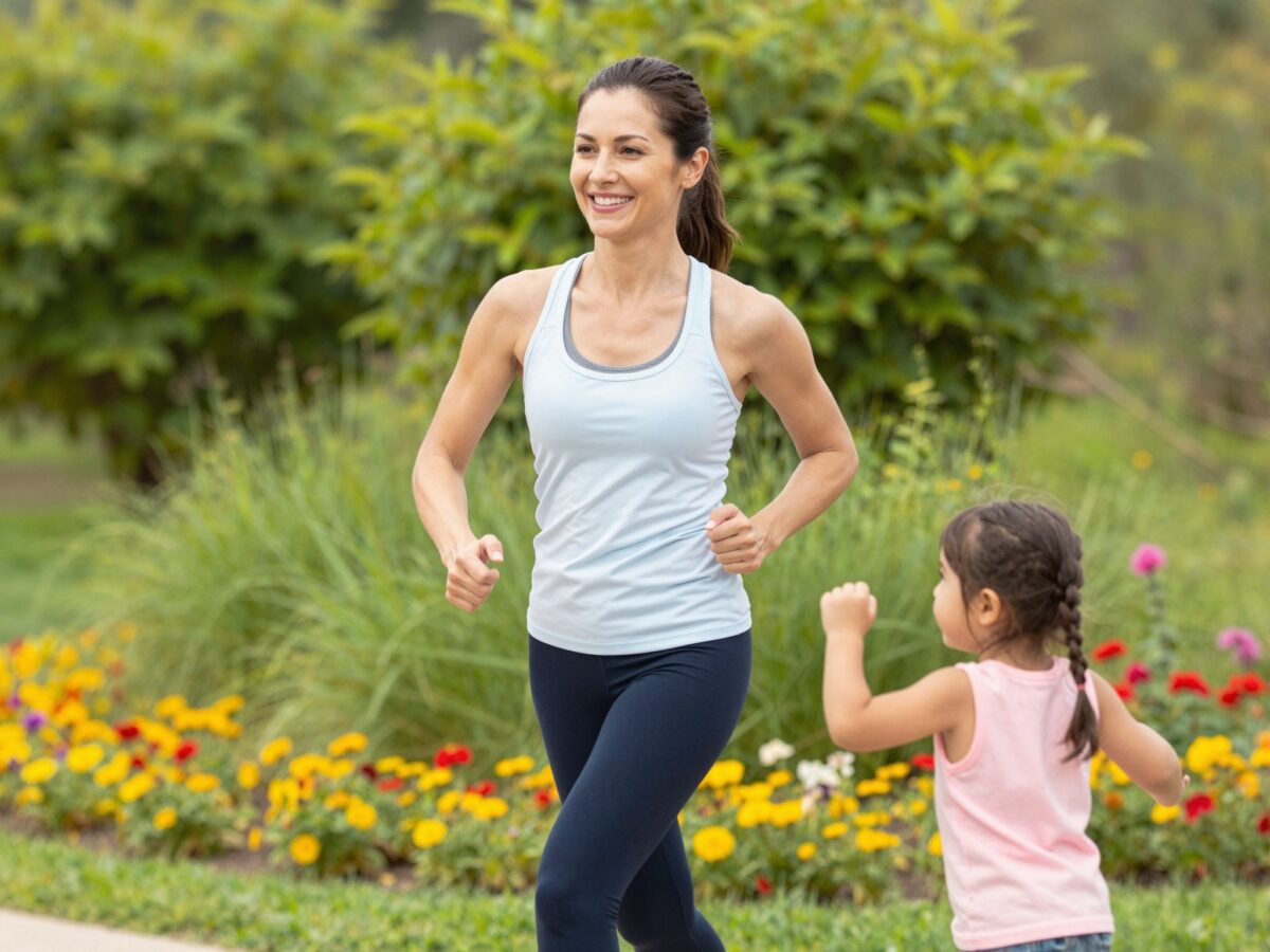 Alakformálás anyaként: bevált módszerek, hogy visszanyerd az energiádat és a formádat