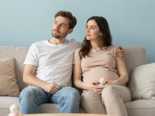 Mit ne mondj a gyereknek? 9 káros mondat testvér születése előtt