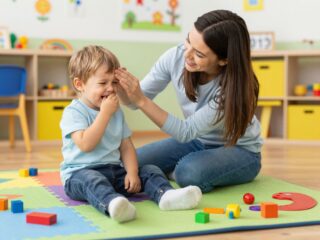 Betegen az oviban: mikor mehet újra közösségbe a náthás, köhögő gyerek?