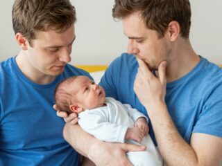 A köldökzsinórvér sorsa: a szülők döntése vagy a baba tulajdona?