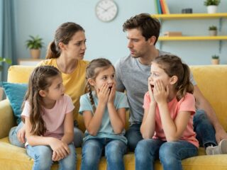 Kütyümegvonás, a leggyakoribb szülői büntetés: Jót tesz vagy többet árt?