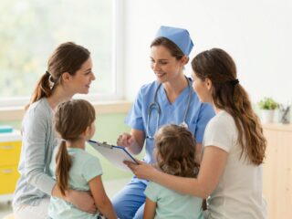 Miben segít a védőnő? Feladatok és felelősségi körök részletesen