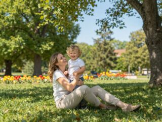 A „elég jó anya” mozgalom: miért kell elengedni a tökéletességre való törekvést?