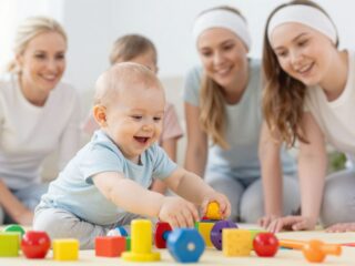 Csecsemők Társas Intelligenciája: Tudományos Bizonyítékok a Babák Manipulatív Viselkedéséről