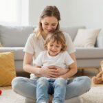 Hogyan enyhítsd a gyermek hasfájását? Otthoni praktikák és gyógymódok