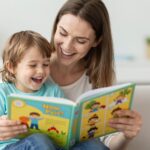 Az anyaság őszinte pillanatai: szórakoztató képregények, amiken sírva nevetsz