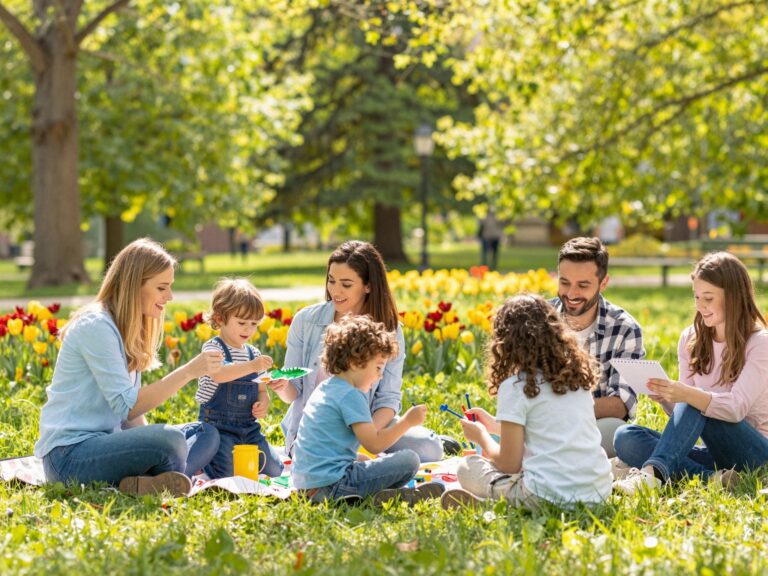 Az egyediség ünneplése: hogyan neveljünk nyitott és elfogadó gyermeket?