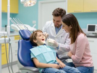 Fogzás A-tól Z-ig: Mennyi ideig tart és milyen tünetekkel jár?