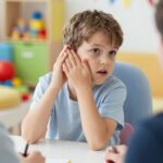 Miért tűnik úgy, hogy a gyerek meg sem hallja, amit mondasz? A szelektív hallás okai