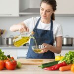 Ne használd fel többször a sütőolajat: ezekkel a veszélyes betegségekkel számolhatsz