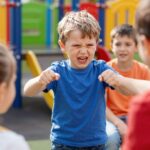 A harapás nem játék: a gyermekkori agresszió okai és hatékony stratégiák a harapós korszak kezelésére