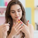 A műköröm-dilemma: hány éves kortól ajánlott és milyen veszélyei lehetnek?