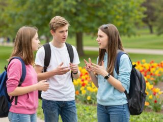 Miért olyanok a kamaszok, amilyenek? Minden az agyfejlődésről tinédzserkorban