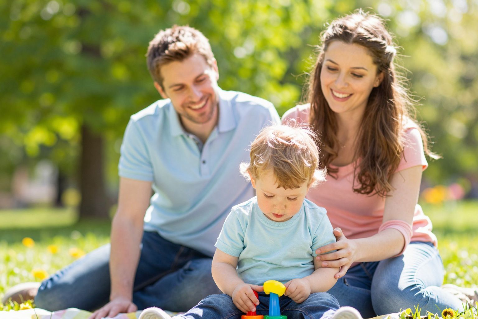 Műtéti beavatkozás szükséges súlyos és tartós tünetek esetén.