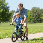 Mit tanulhat egy fiú az apjától? Az apa-fia kötelék fontossága a felnőtté válásban