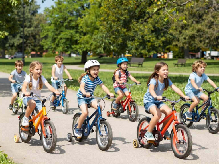 A futóbiciklitől a gördeszkáig: a gyerekkori járgánymánia pszichológiája