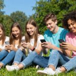 A legújabb kamasz szlengek 2025-ben: szótárral segítünk