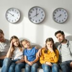 Az óraátállítás negatív hatásai: miért viseli meg a testünket a tavaszi és őszi váltás?