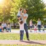 Egyedül, de sosem magányosan: hasznos források és közösségek egyedülálló anyáknak és apáknak