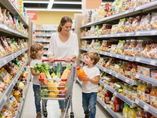Időtakarékos nagybevásárlás gyerekek mellett: praktikák, amikkel spórolhatsz