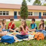 Az iskola és a tízórai: meddig terjed az intézmény joga a szülői szabadsággal szemben?