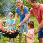 Grillezés gyerekekkel: mire figyelj és milyen ételeket készíts?