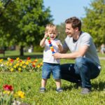 Hogyan legyünk jó játszópartnerei a gyerekünknek? A közös játék pszichológiája