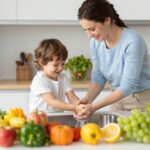 A helyes kézmosástól az egészséges táplálkozásig: prevenciós tippek szülőknek