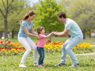 A „jól nevelt” gyerek titka: 7 alapelv, amit minden szülőnek ismernie kellene