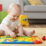 A kukucsjáték titka: Hogyan segíti a baba kognitív és érzelmi fejlődését?