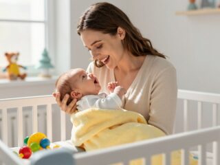 Az éneklés csodálatos hatása: Miért érdemes dalolni a babának már a születésétől fogva?