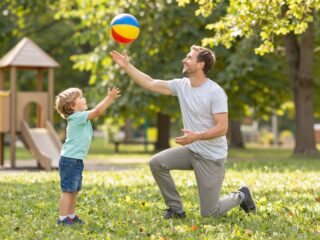Biztonság, játék, elismerés: az apa szerepének fontossága a gyerek életében