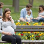 Egy illusztrátor zseniális képeken mutatja be a várandósság árnyoldalait