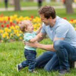 Kell-e attól tartanod, hogy elkaparod a gyereket? A kötődő nevelés alapjai