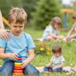 Pofon, kiabálás, suhintás: mit okoznak a gyerekben, és mivel helyettesíthetők