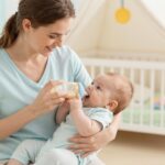 Tápszeres baba etetése 0-6 hónapos korig: a helyes mennyiség és gyakoriság