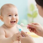 A csecsemők szájhigiéniája: Tippek a helyes szájápolás elkezdéséhez