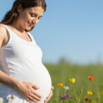 A terhességi hormonok hatása: ezért fokozódik a verejtékezés a 9 hónap alatt