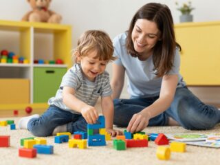 Hogyan fejlődik a gyerek öt éves korban – Szülői útmutató