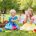 A szerepjáték fontossága a gyermeki fejlődésben: tippek a kreatív játékhoz