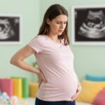 A terhességi hátfájás okai: szerepet játszik a magzat fekvése?