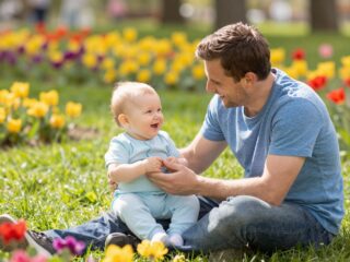 Hasonlít az apjára a baba? A tudomány szerint ez jót jelenthet az egészségére nézve