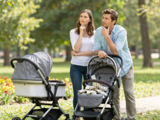 Pénz vagy szerelem? Mi számít jobban, amikor a gyermekvállalásról döntünk?