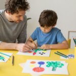 Pszichológiai útmutató szülőknek: így értelmezd, amit a gyermeked rajzol