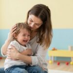 A gyermeki sírás dekódolása: mi áll a háttérben és hogyan segíthetsz?