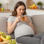 A terhességi hányinger ellenszerei: Mit egyél és igyál, ha rosszul vagy?