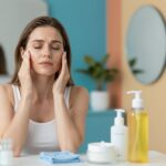 Fáradt anyukák megmentője: miért elengedhetetlen a hialuronsav a bőrápolásból?