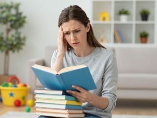 Minél többet olvasol, annál jobban félsz? A tudatos szülői tájékozódás buktatói