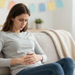 Mire utal a szülés utáni alhasi fájdalom és láz? A méhgyulladás jelei